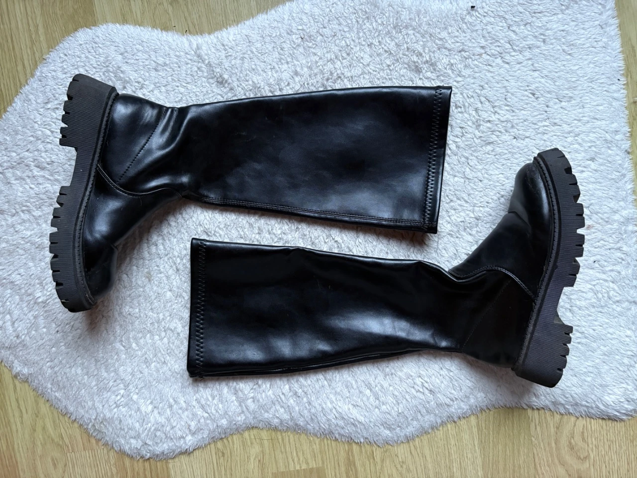 Botas altas de similicuero negro – photo 2